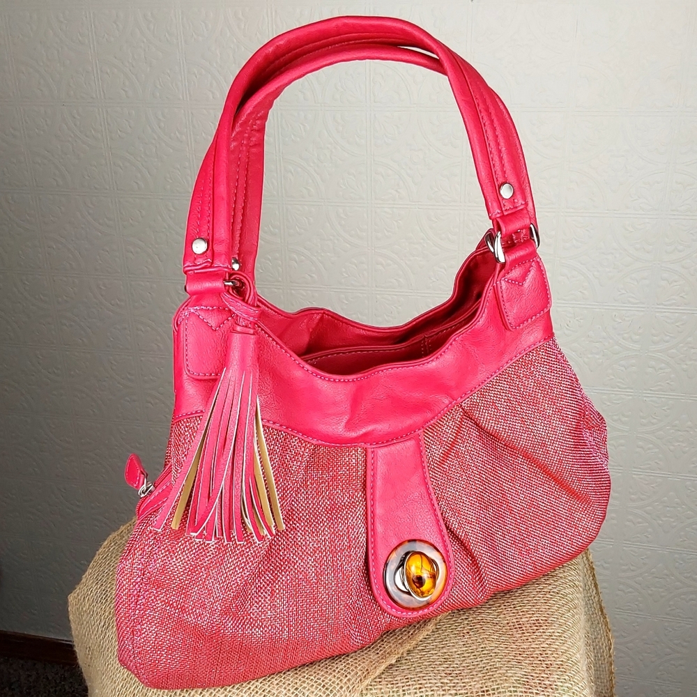 Elise Hope -Womens shoulder bag,new condition .